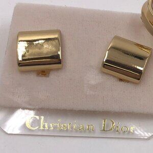 RARE!!  Christian Dior Vintage Fashion Gold-Tone Square Clip On Earrings